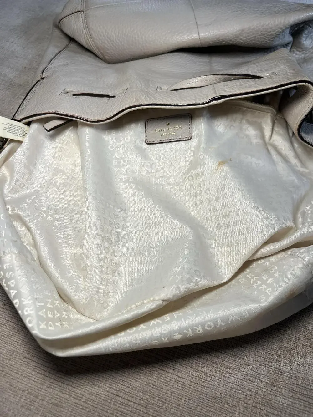 Kate Spade Bucket Bag Womens Large Beige Leather Tassel Drawstring Crossbody